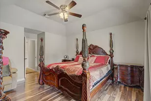 1302 Canyon Springs Dr, La Porte, TX 77571 - Photo 17
