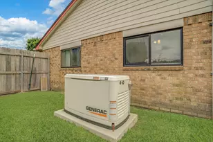 1302 Canyon Springs Dr, La Porte, TX 77571 - Photo 29