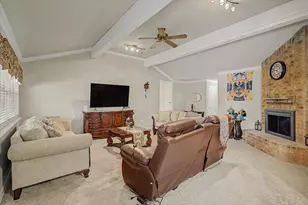 1302 Canyon Springs Dr, La Porte, TX 77571 - Photo 7