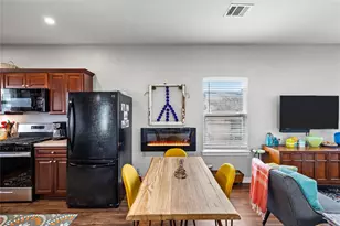 710 35th St, Galveston, TX 77550 - Photo 9