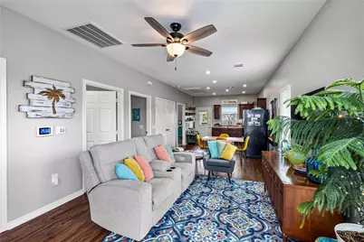 710 35th Street, Galveston, TX 77550 - Photo 5