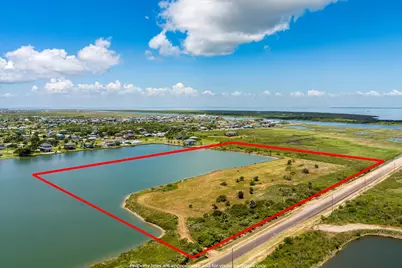 1105 Bobs Road, Crystal Beach, TX 77650 - Photo 23
