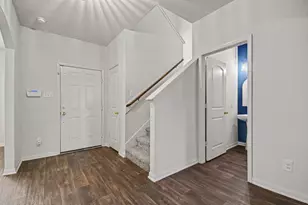 12027 Windage Dr, La Marque, TX 77568 - Photo 5
