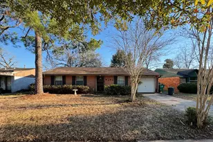 5747 Greencraig Dr, Houston, TX 77035 - Photo 11