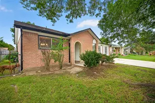 12711 Greenshire Dr Dr, Houston, TX 77048 - Photo 3