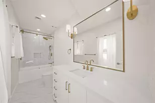 2008 Dryden Rd, Houston, TX 77030 - Photo 13
