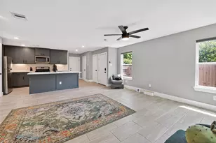 436 Owens St, Houston, TX 77029 - Photo 9