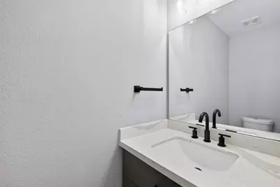 436 Owens Street, Houston, TX 77029 - Photo 17