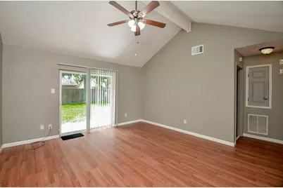 10418 Sagestar Lane, Houston, TX 77089 - Photo 17