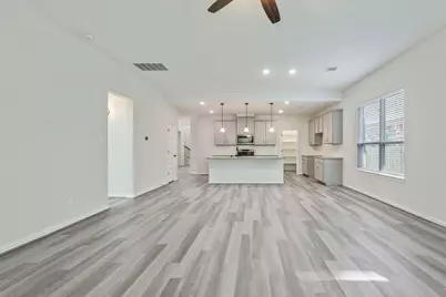 143 Scarlet Maple Court, Conroe, TX 77318 - Photo 7