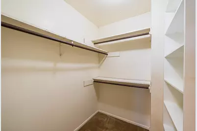 10422 Gulfstream Lane, Sugar Land, TX 77498 - Photo 33