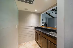 10422 Gulfstream Ln, Sugar Land, TX 77498 - Photo 19