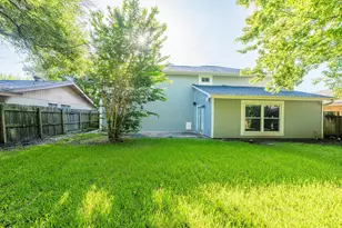 10422 Gulfstream Ln, Sugar Land, TX 77498 - Photo 37