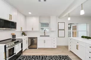 608 Graceland St, Houston, TX 77009 - Photo 13