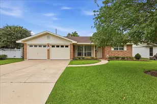 1012 Mimosa Dr, Nederland, TX 77627 - Photo 1