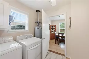 1012 Mimosa Dr, Nederland, TX 77627 - Photo 27