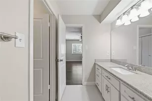 703 Queensmill Ct, Houston, TX 77079 - Photo 17
