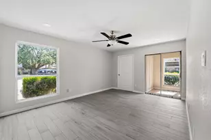 5667 Birchmont Dr, Houston, TX 77091 - Photo 9