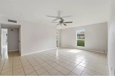 5667 Birchmont Drive #F, Houston, TX 77091 - Photo 3