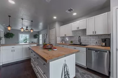 132 13th Avenue N, Texas City, TX 77590 - Photo 27