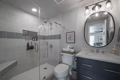 132 13th Avenue N, Texas City, TX 77590 - Photo 33