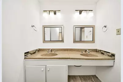 1240 Shadowdale Drive #14, Houston, TX 77043 - Photo 21