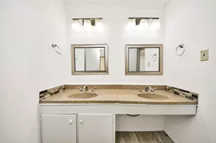 1240 Shadowdale Dr, Houston, TX 77043 - Photo 21