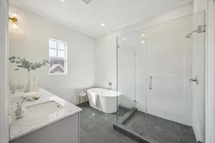 4028 Blossom St, Houston, TX 77007 - Photo 33