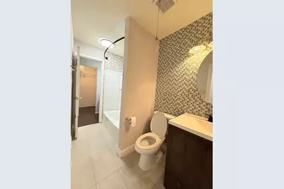 9383 Pagewood Lane, Houston, TX 77063 - Photo 25