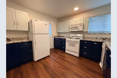 208 Sunset Heights Avenue, Dayton, TX 77535 - Photo 3