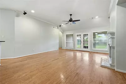 12811 Flat Creek Drive, Pearland, TX 77584 - Photo 7