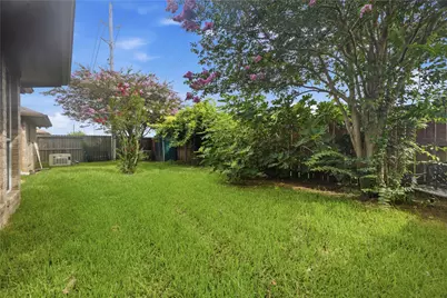 12811 Flat Creek Drive, Pearland, TX 77584 - Photo 25