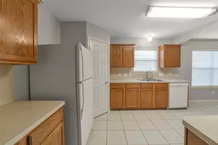 21526 Falvel Lake Dr, Spring, TX 77388 - Photo 7