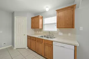 21526 Falvel Lake Dr, Spring, TX 77388 - Photo 9