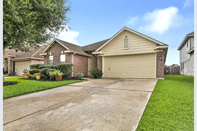 6030 Sandy Creek Drive, Baytown, TX 77523 - Photo 1