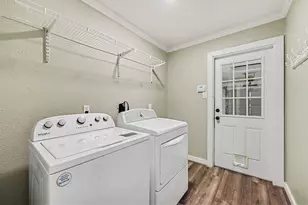 12063 Mulholland Dr, Meadows Place, TX 77477 - Photo 21