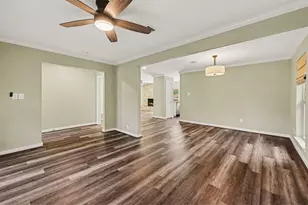 12063 Mulholland Dr, Meadows Place, TX 77477 - Photo 5