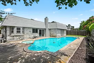 12063 Mulholland Dr, Meadows Place, TX 77477 - Photo 23