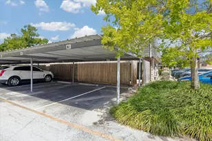 9025 Gaylord Dr, Houston, TX 77024 - Photo 25