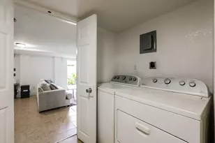 2219 72nd St, Galveston, TX 77551 - Photo 5
