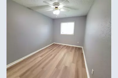 3923 Issacks Way, Sugar Land, TX 77479 - Photo 5