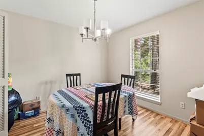 1 E Woodtimber Court, The Woodlands, TX 77381 - Photo 5