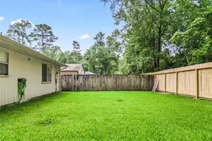 1 E Woodtimber Ct, The Woodlands, TX 77381 - Photo 15