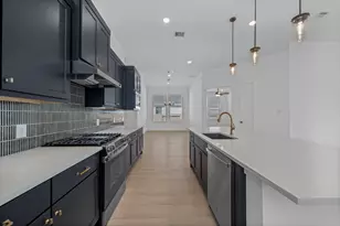 18047 Brennie Bird Ln, Conroe, TX 77302 - Photo 5