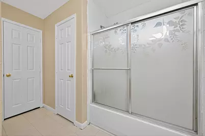 647 Hollandbridge Lane, Houston, TX 77073 - Photo 21