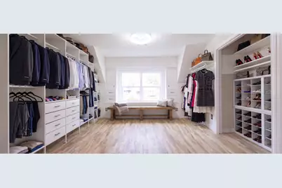 2302 Brooktree Drive, Houston, TX 77008 - Photo 15