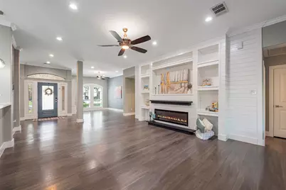 1013 Azalea Pointe, League City, TX 77573 - Photo 5