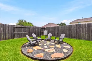 8226 Mandalay Bay Dr, Baytown, TX 77523 - Photo 33