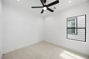 4212 New Orleans St, Houston, TX 77020 - Photo 13