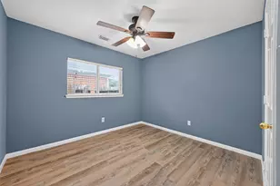 7218 Fox Hall Ln, Humble, TX 77338 - Photo 7